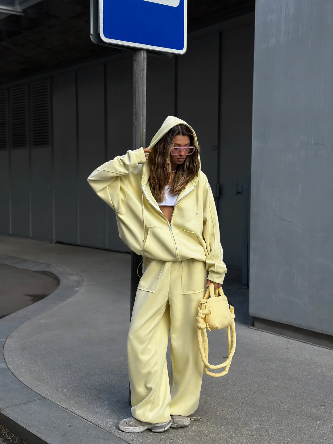 Damen oversized Kapuzenjacke mit Reißverschluss und lässiger Cargo-Loungehose Drune