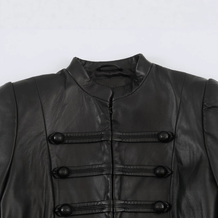 Damen Cropped-Lederoptik-Jacke im militärisch inspirierten Design mit Stehkragen und Zierdöbeln Drune