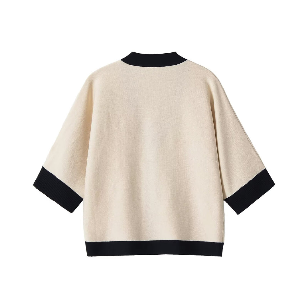 Damen Kurzärmeliges Strickponcho-Cardigan mit Kontrastblende und dekorativen Goldknöpfen Drune