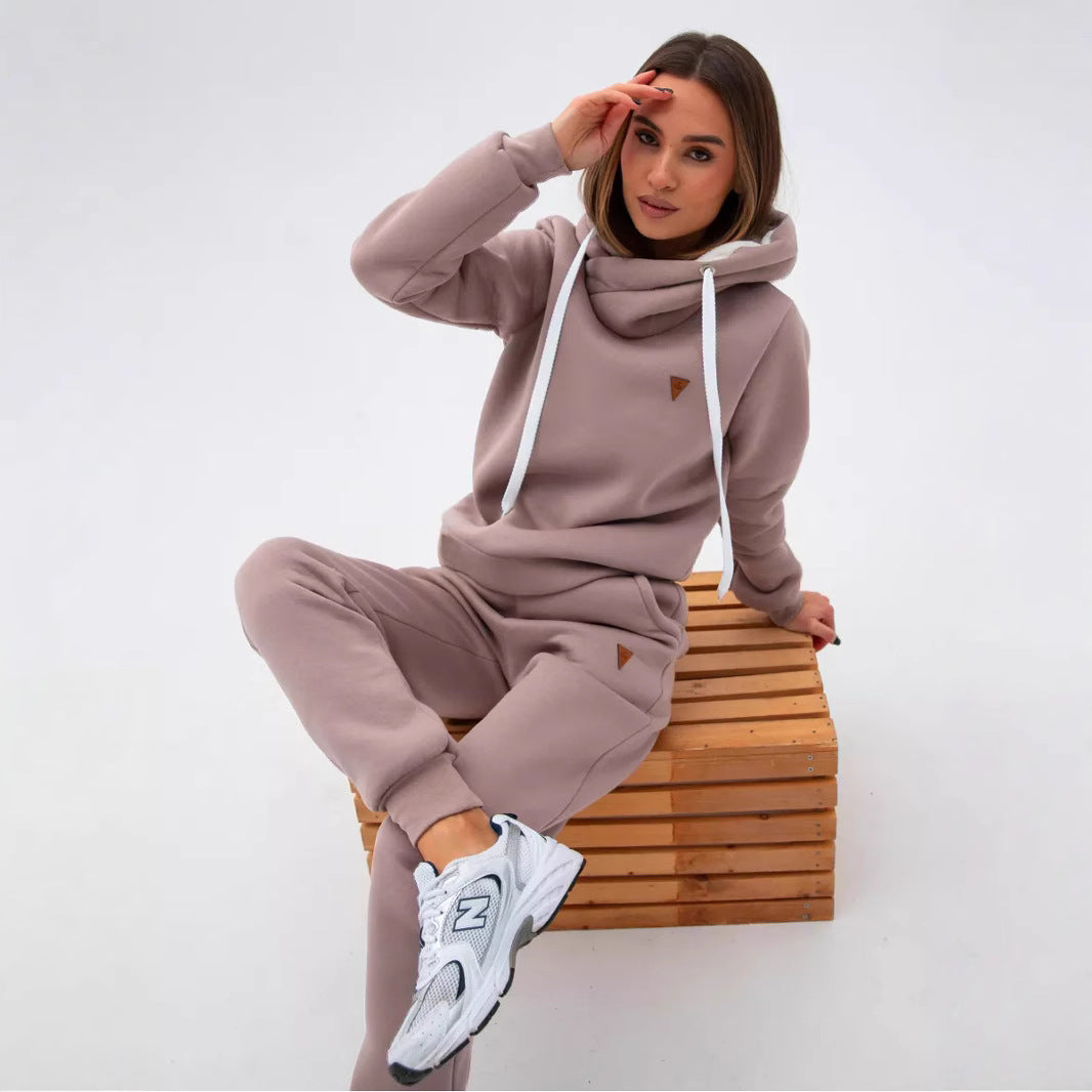 Damen Loungewear-Set mit Schalkragen-Hoodie und taillierter Jogginghose Drune
