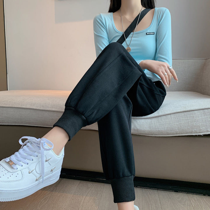 Damen Sportliches Loungewear-Set mit cropped Oberteil und lässigen Sweatpants Drune