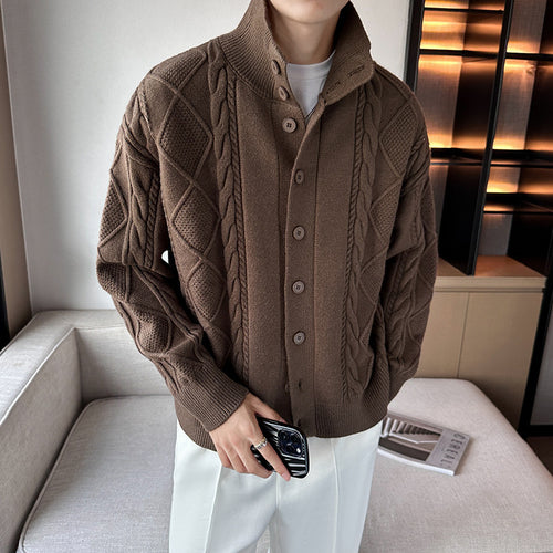 Herren Grobstrickpullover mit modernem Stehkragen und Knopfleiste Drune