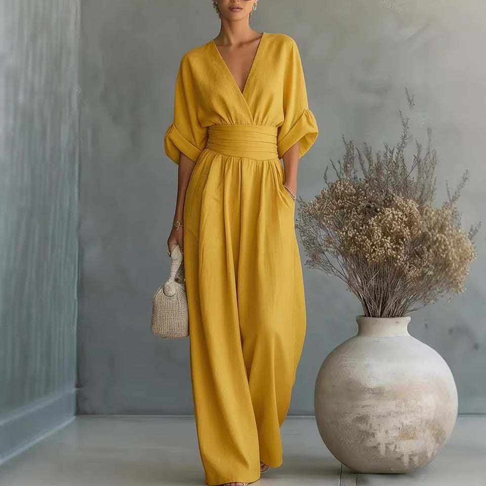 Drune | Eleganter Ärmelloser Jumpsuit mit Tiefem V-Ausschnitt, Taillenbund und Weitem Bein