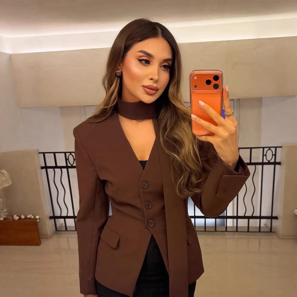 Damen Taillierter Blazer mit Schalkragenband, dreifacher Knopfleiste und Pattentaschen Drune