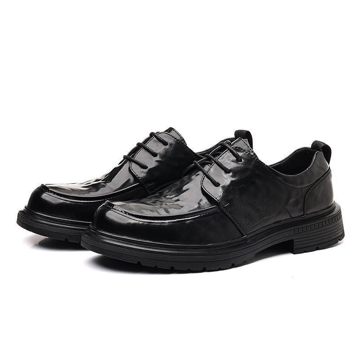 Herren Elegante Lack-Derby mit robuster Plateau-Gummisohle und gepolstertem Komfortschaft Drune