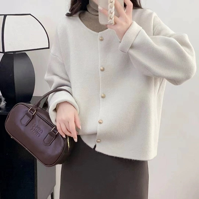 Damen Grobstrickjacke mit eleganter Knopfleiste und lässigem Schnitt Drune