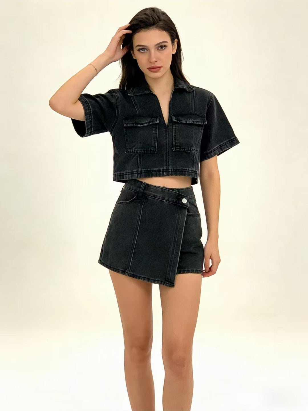 Damen modisches cropped Hemd mit aufgesetzten Taschen und lässigen Shorts Drune