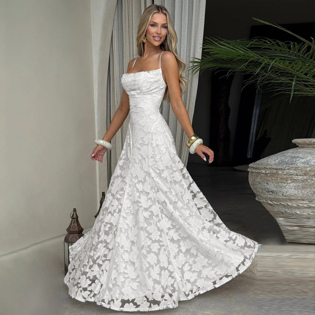 Damen Maxikleid mit zartem Blumendesign und schwingendem Saum Drune