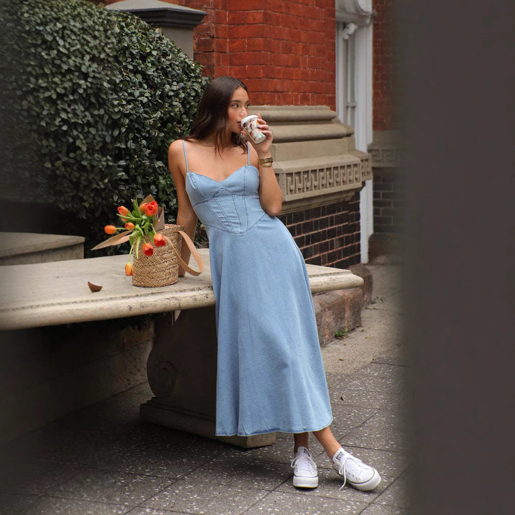 Damen Midikleid mit schmalen Trägern und taillierter Silhouette Drune