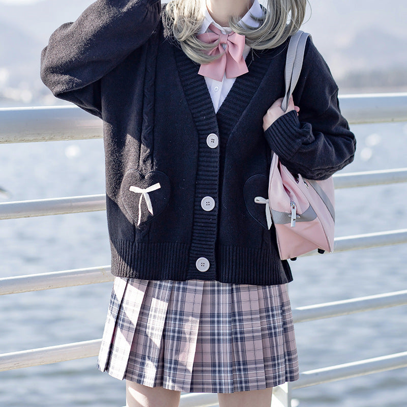 Damen Strickjacke mit Herzapplikationen Drune