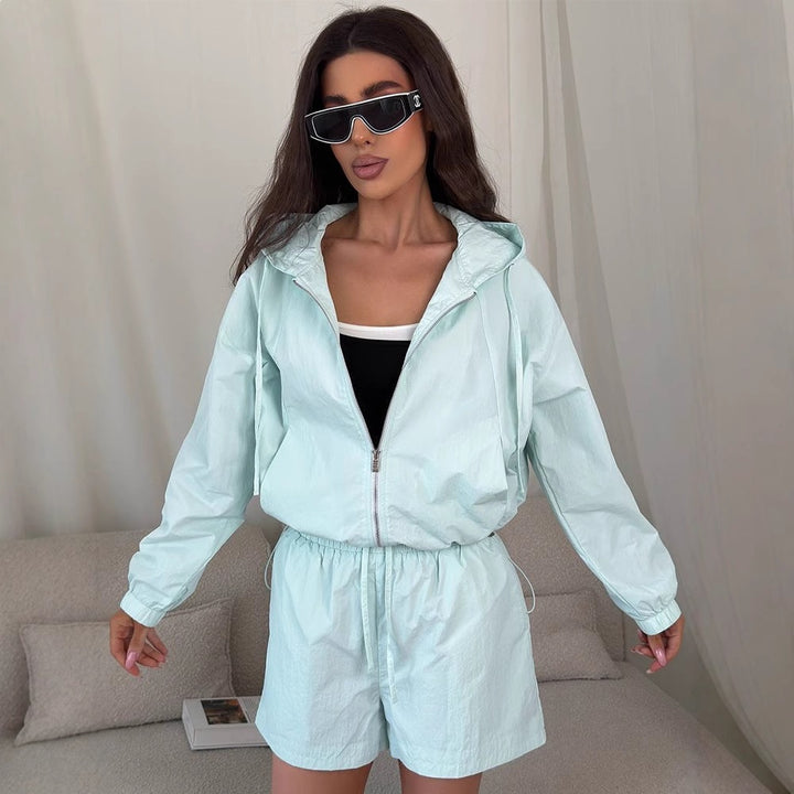 Damen Sportives Kurzarm-Set mit Kapuzenjacke und elastischem Bund