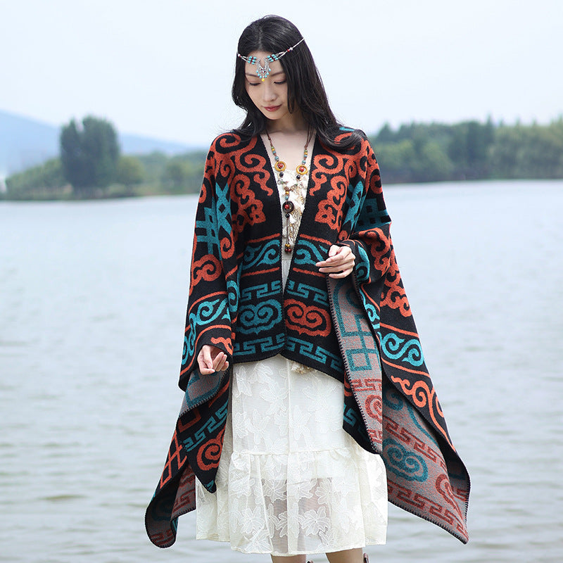 Damen Oversize-Jacquard-Umhang mit ethno-inspiriertem Ornamentmuster Drune