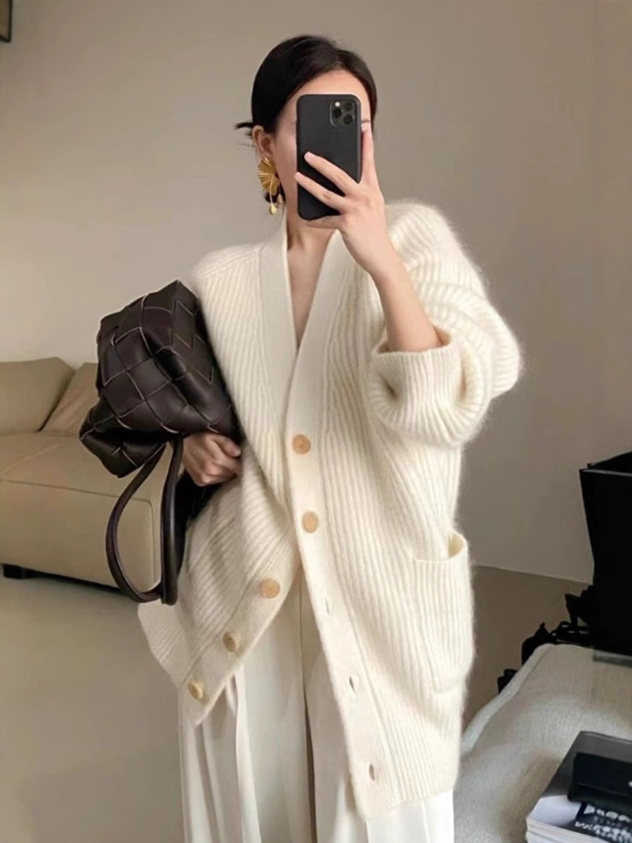 Damen Langer Oversize-Cardigan aus weichem Rippstrick mit Holzknopfleiste Drune