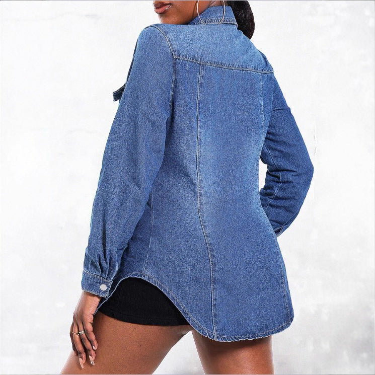 Damen tailliertes Denim‑Hemd mit Pattentaschen und Druckknopf‑Front Drune