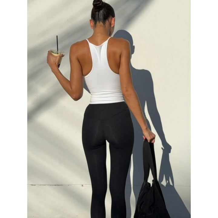 Damen Spaghetti-Trägershirt mit tiefem V-Ausschnitt und figurbetonender Passform Drune