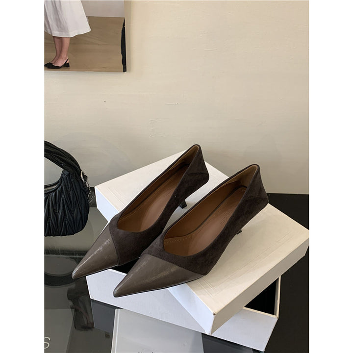 Damen Elegante spitz zulaufende Pumps aus Lack- und Veloursleder mit schmalem Absatz Drune