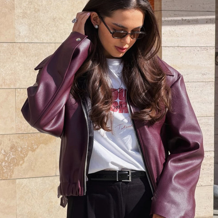 Damen Boxy-Kunstlederjacke mit durchgehendem Reißverschluss, Hemdkragen und leichtem Cropped-Cut Drune