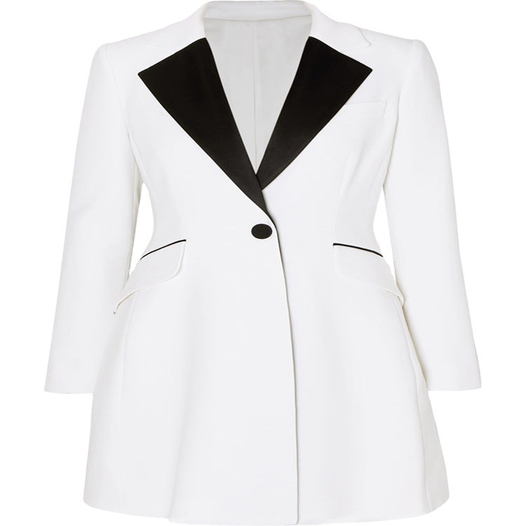 Damen Kurzes tailliertes Blazerkleid im Smokingstyle mit kontrastierendem Satinrevers Drune
