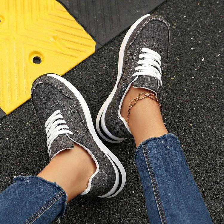 Damen leichte Sneaker im Jeanslook mit gepolstertem Komfortfußbett, stoßdämpfender EVA-Zwischensohle und profiliertem Laufsohlen-Design Drune