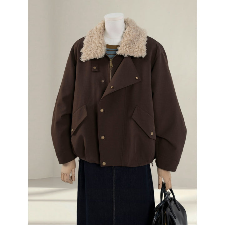 Damen Kurze Oversize-Bomberjacke mit Teddykragen und Druckknopfdetails Drune