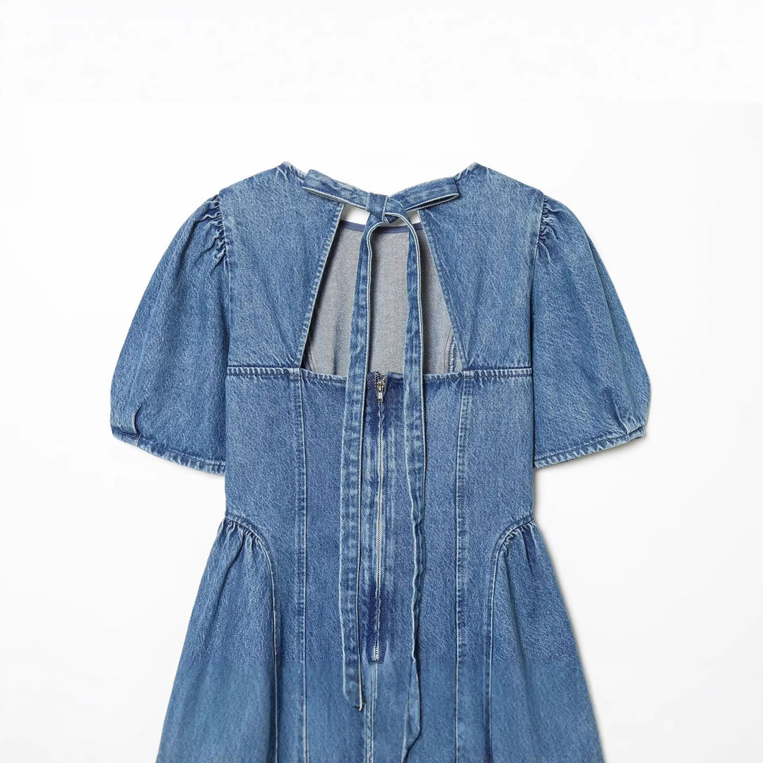 Damen Denim-Kleid mit Puffärmeln, Teilungsnähten und ausgestellter A-Linie Drune