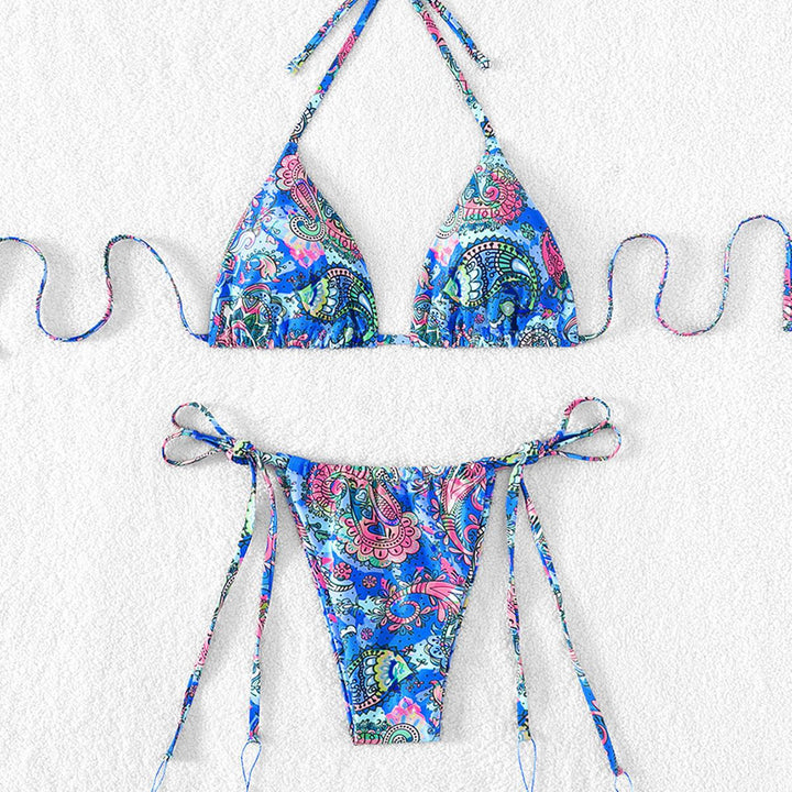 Damen Triangel-Bikini mit verspielten Quasten und buntem Paisleymuster Drune