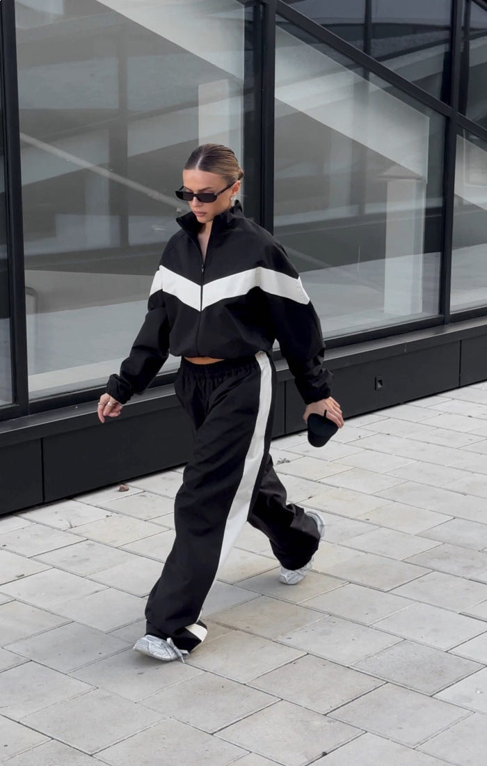 Damen Sportlicher Trainingsanzug im modernen Look Drune