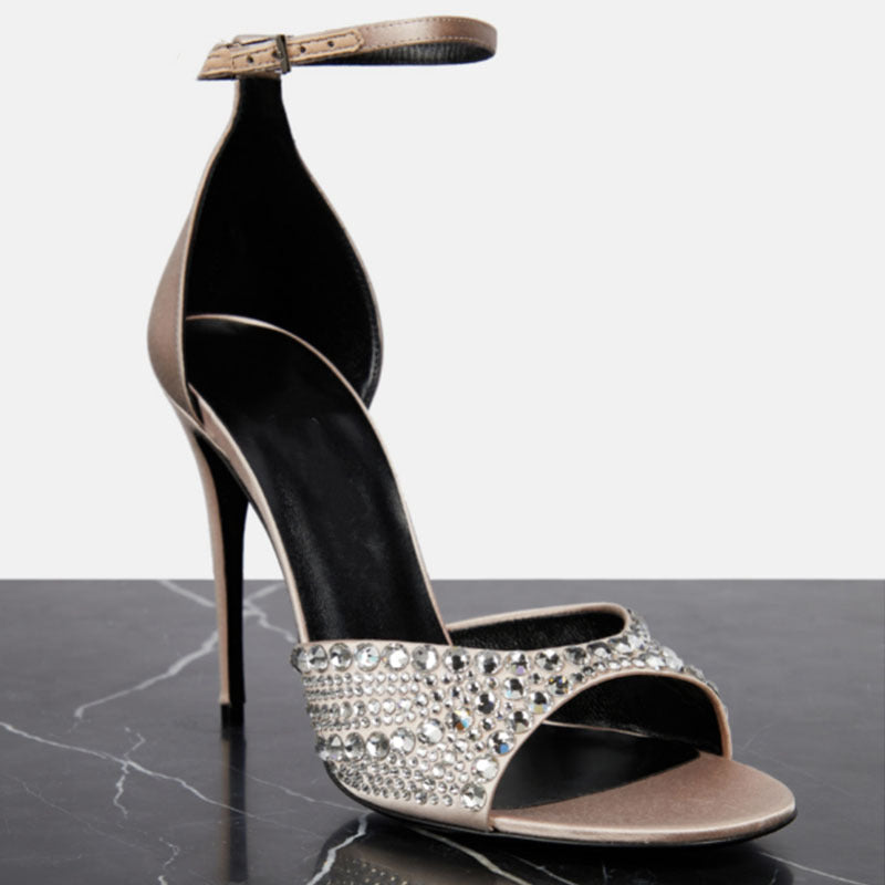 Damen Elegante Hochglanz Stiletto Sandalen mit Strass-Akzenten Drune