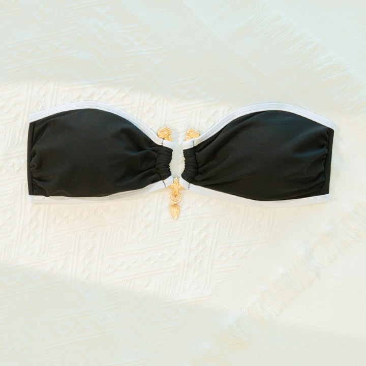 Damen Bandeau Bikini-Set mit elegantem Schlitz und Goldakzenten Drune