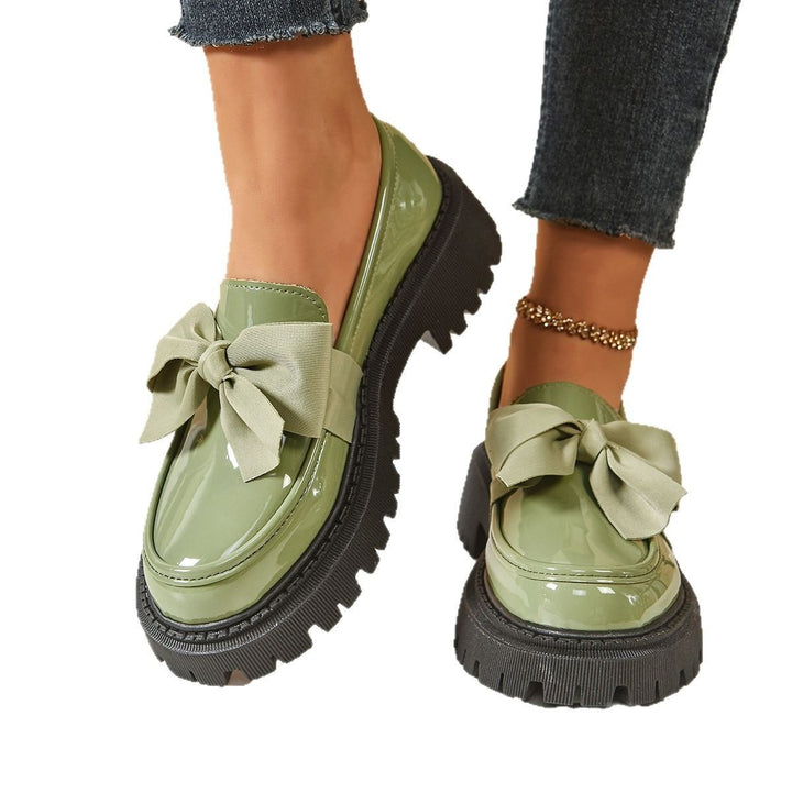 Damen Lack-Loafer mit markanter Profilsohle und Zierschleife Drune