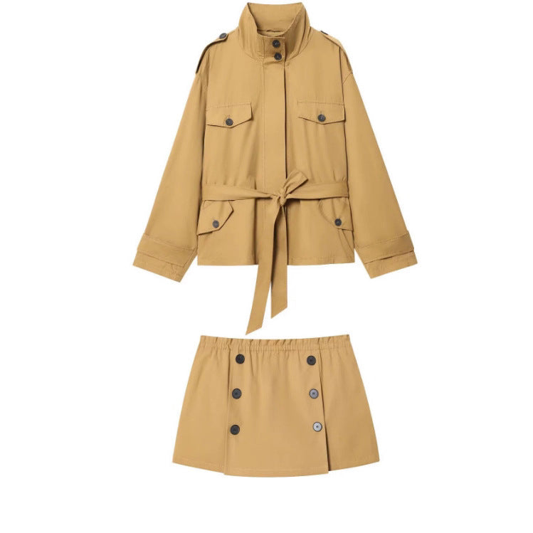 Damen 10+ taillierte Kurz‑Fieldjacke mit Bindegürtel und Schulterpatten Drune