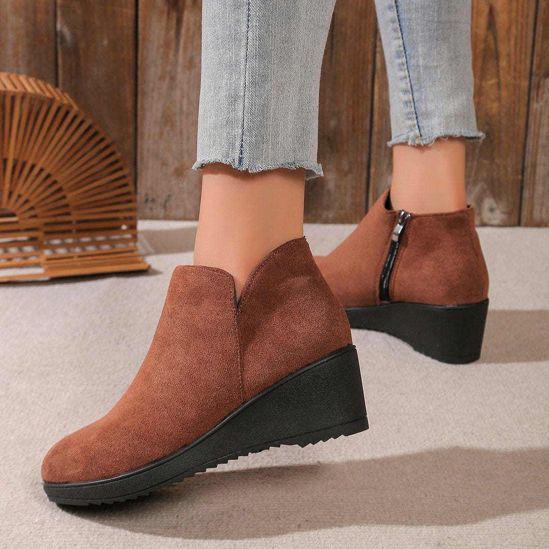 Damen Wedge-Stiefeletten aus weichem Wildleder Drune