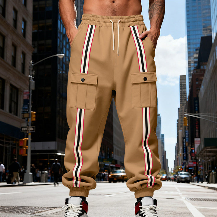 Herren Cargo-Jogginghose im Urban-Streetwear-Look mit Kontraststreifen und Klappentaschen Drune