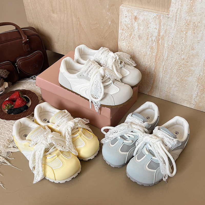 Damen Sneaker mit romantischem Spitzen-Schnürsystem Drune