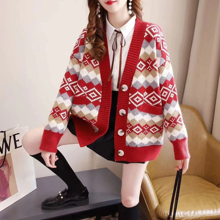 Damen Strickjacke mit stilvollem Rautenmuster und großen Knöpfen Drune