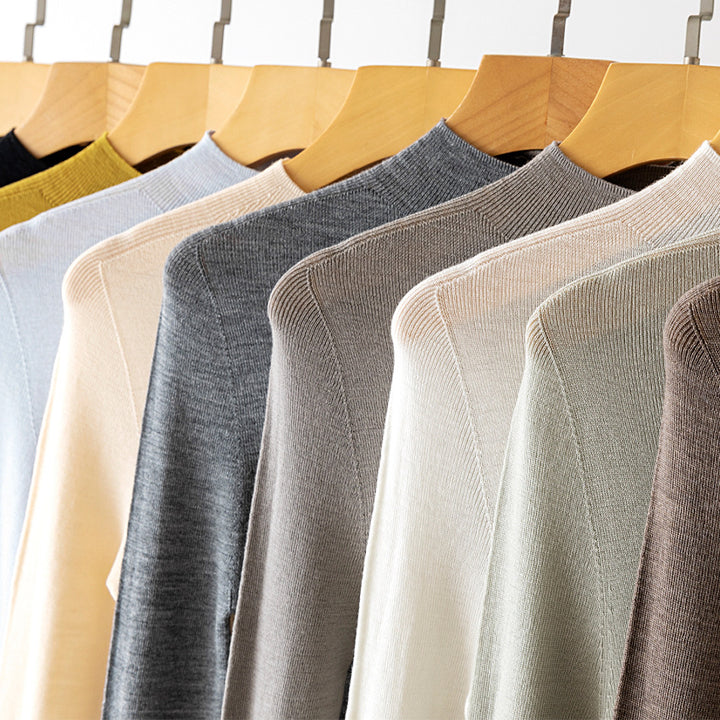 Damen Feinstrick-Longsleeve mit kurzem Stehkragen und schlanker Silhouette Drune