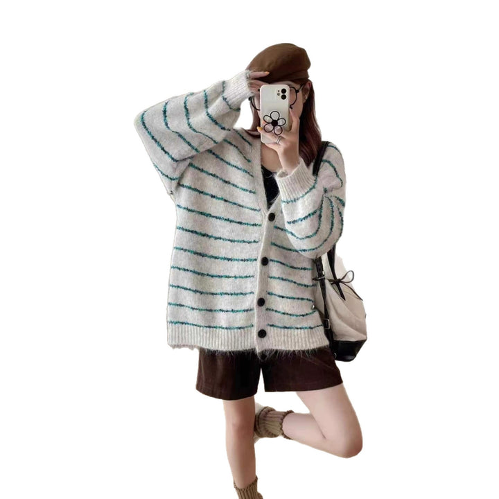 Damen Grobstrickjacke mit farbigen Streifen und modischem Schnitt Drune