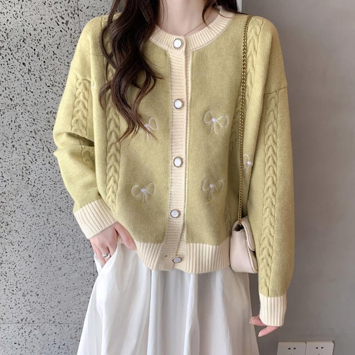 Damen kuschelige Strickjacke mit Schleifenapplikationen und Zopfmuster Drune