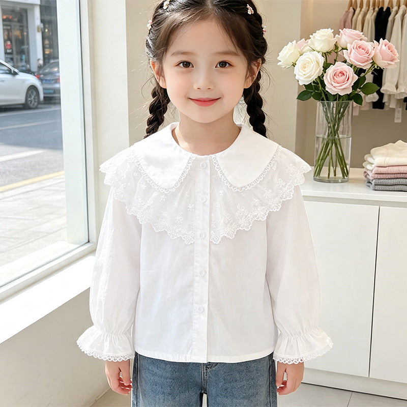 Mädchen Bluse mit eleganter Spitzenverzierung und Rüschendetails Drune