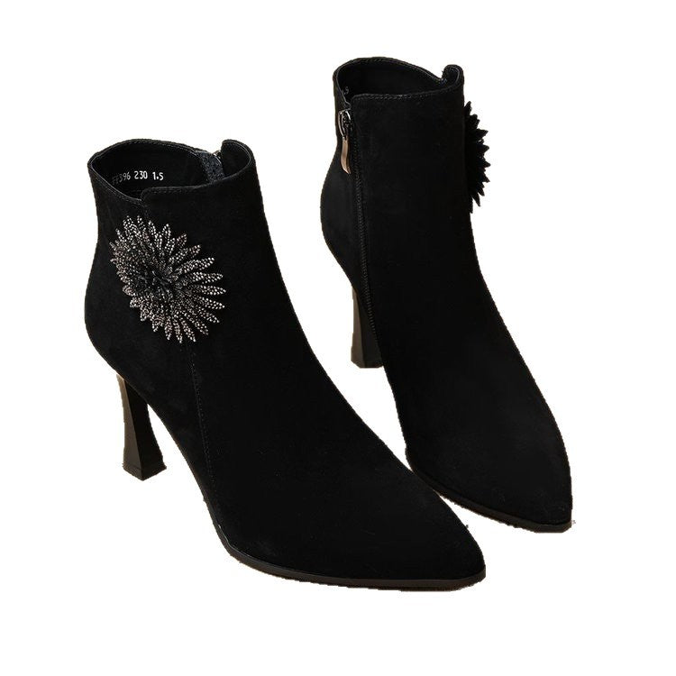 Damen Elegante Veloursleder Stiefeletten mit Glitzer-Pin Drune