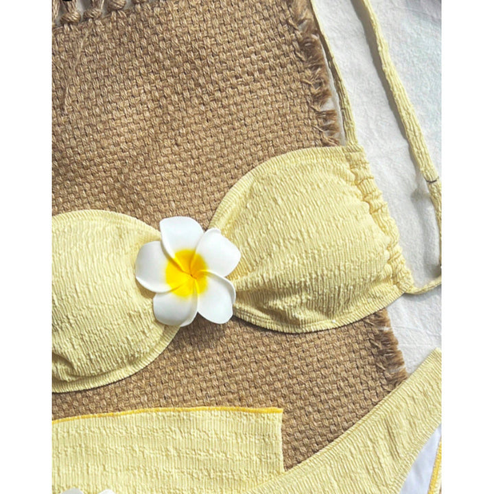 Damen Bandeau-Bikini mit schicker Rüsche und modischem Slip Drune