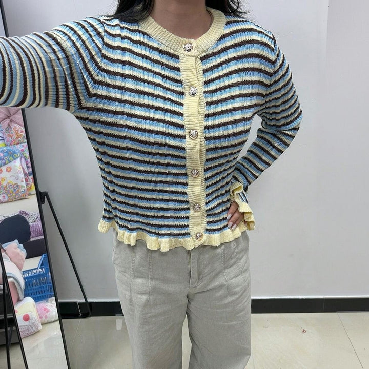 Damen Gerippte Kurzcardigan mit Rüschenbündchen & Statement‑Knöpfen Drune