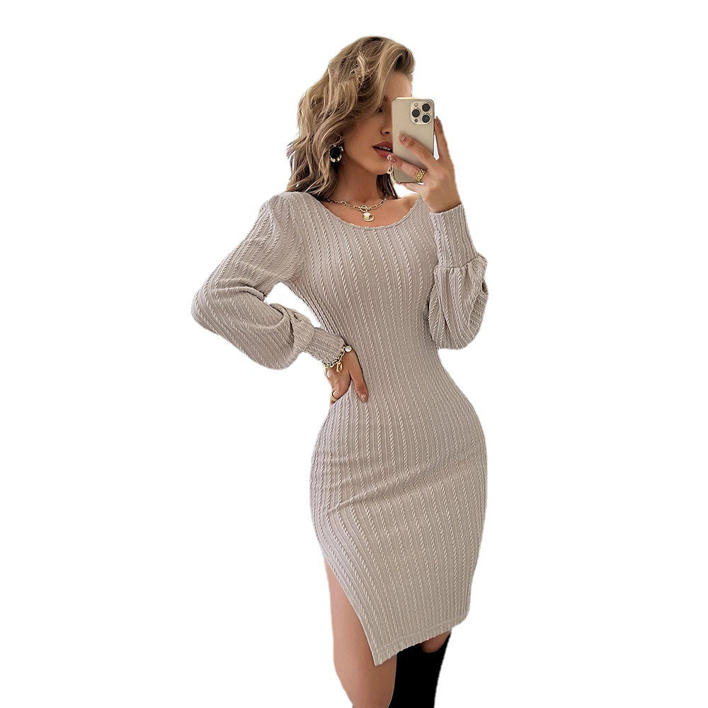 Damen figurbetontes Strickkleid mit tiefem Spitzenausschnitt am Rücken und voluminösen Ballonärmeln Drune