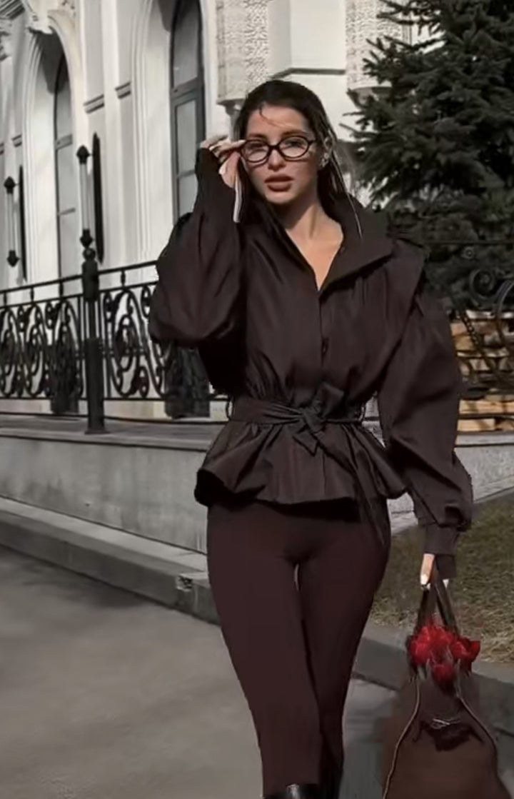 Damen Taillierte Kurzjacke mit Bindegürtel und Volant-Saum Drune