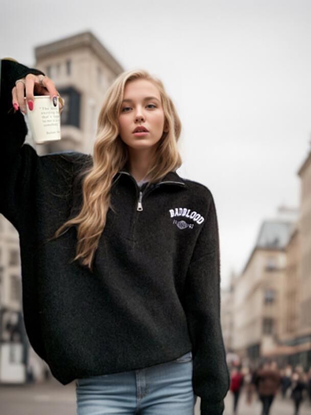 Damen Kuscheliger Pullover mit Stehkragen und Stickerei Drune