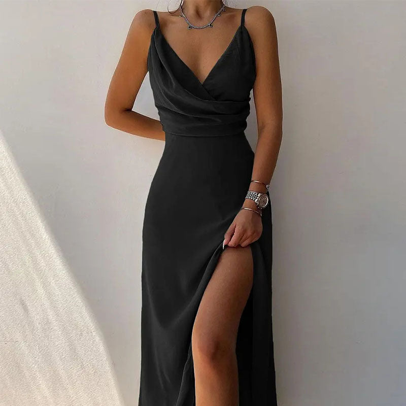 Drune | Kleid mit Hosenträgern und V-Ausschnitt mit geteiltem Print