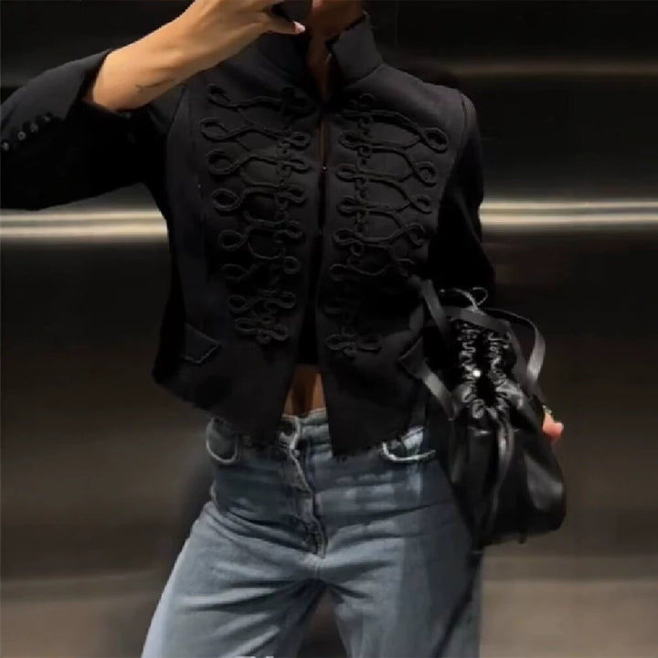 Damen Kurze militärisch inspirierte Jacke mit Zierkordeln und fransigem Saum Drune