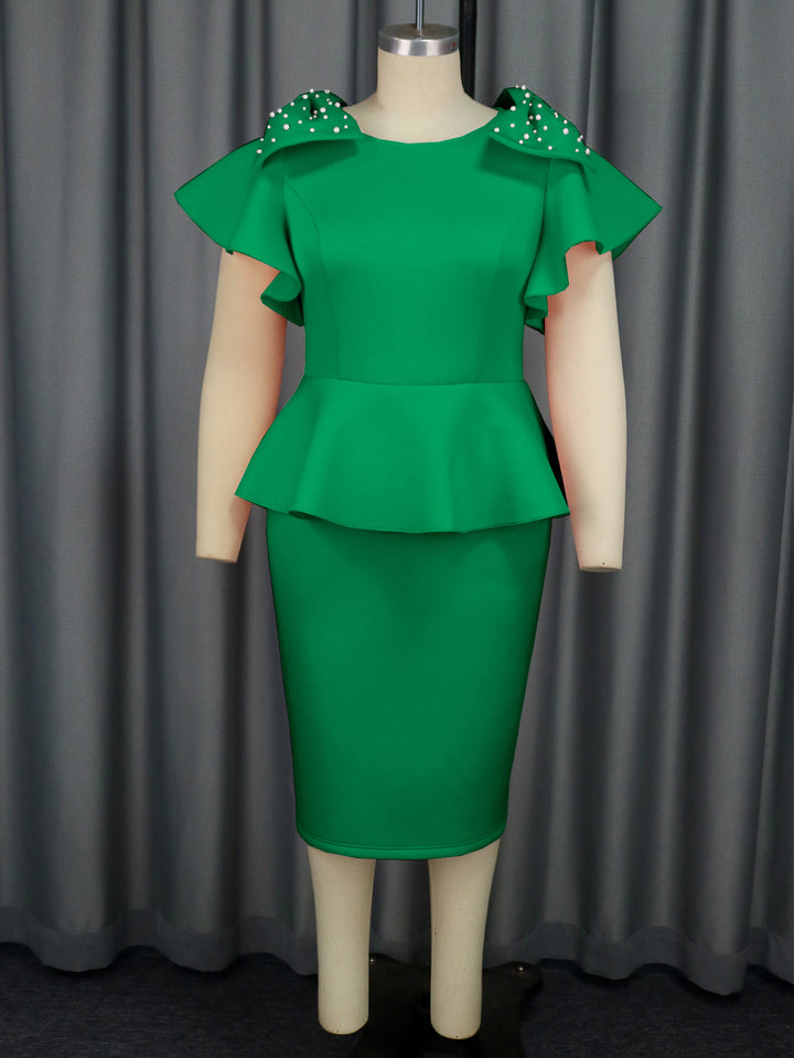 Damen elegantes Kleid mit voluminösen Rüschensäumen und charmanten Perlenakzenten Drune