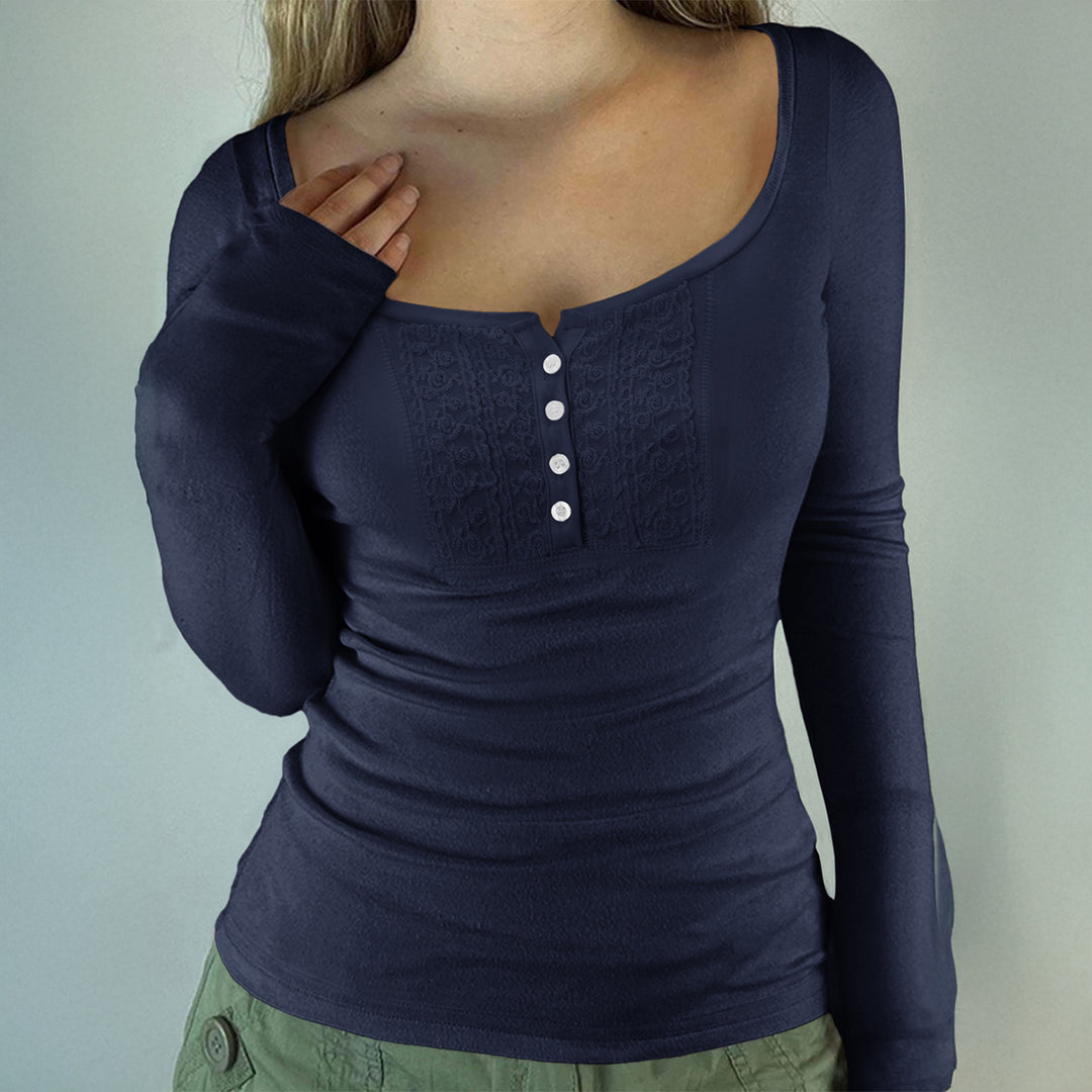 Damen nan tailliertes Langarmshirt mit quadratischem Ausschnitt, Knopfleiste und feiner Spitzenblende Drune