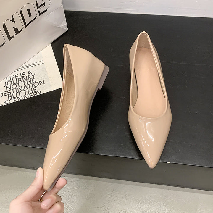 Damen Flache spitz zulaufende Lack‑Ballerina mit gepolstertem Komfortfußbett Drune